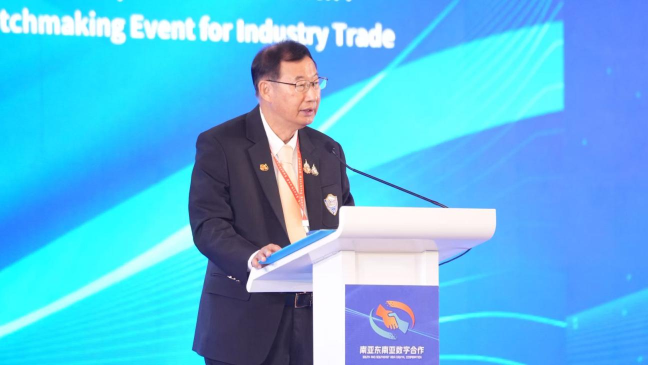 f5c97ba0aa884ceb911cfdeb722e637a.jpg f5c97ba0aa884ceb911cfdeb722e637a.jpg